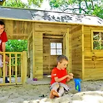 Ferienpark Village Nature Et Ocean A Cote De La Avec Piscine Et Jacuzzi 3*