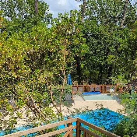 Village Nature Et Ocean A Cote De La Avec Piscine Et Jacuzzi 3*